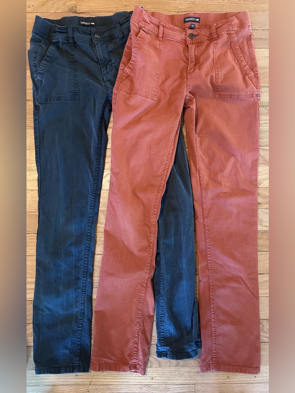 2 Toad&Co Slim Skinny Jeans in Rust and Dark Blue Size 2